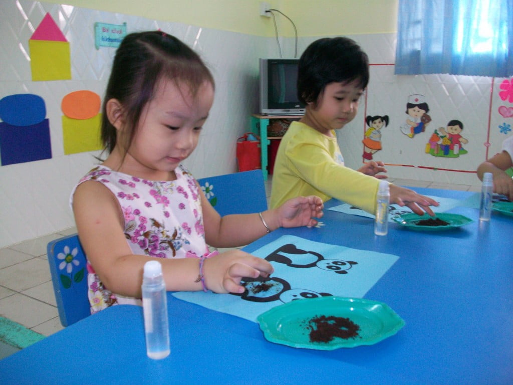 Hình ảnh học tập, vui chơi của các bé khối Mẫu giáo