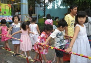 Trường mầm non Họa Mi - Chạy trường gửi trẻ mầm non