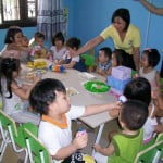 truong mam non hoa mi cung lam thiep sinh nhat tang ban 1