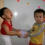 truong mam non hoa mi cung lam thiep sinh nhat tang ban 18