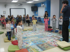 hoc tieng anh som cho be su khoi dau tot