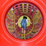 Cầu ống trong khu vui chơi