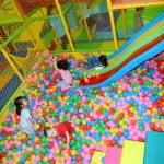 Nhà banh cho bé thỏa sức vùng vẫy