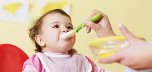 8 nguyên tắc khi cho bé ăn dặm