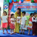 cac be the hien nang khieu anh van tong ket nam hoc mam non hoa mi 2015 23