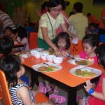 truong mam non hoa mi to chuc cho be di kizciti 2015 57