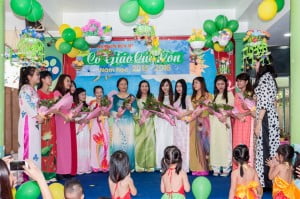 Hình ảnh ngày nhà giáo Việt Nam 20/11/2015 ở trường mầm non Họa Mi