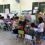 Hình ảnh bé làm mứt sơri