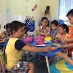 Hoạt đông: "8/3 - Tình yêu của con dành tặng mẹ"