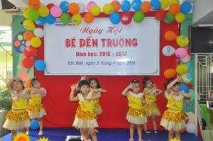 Hình ảnh hoạt động của các bé trong ngày hội “ Bé đến trường” năm học 2016 - 2017